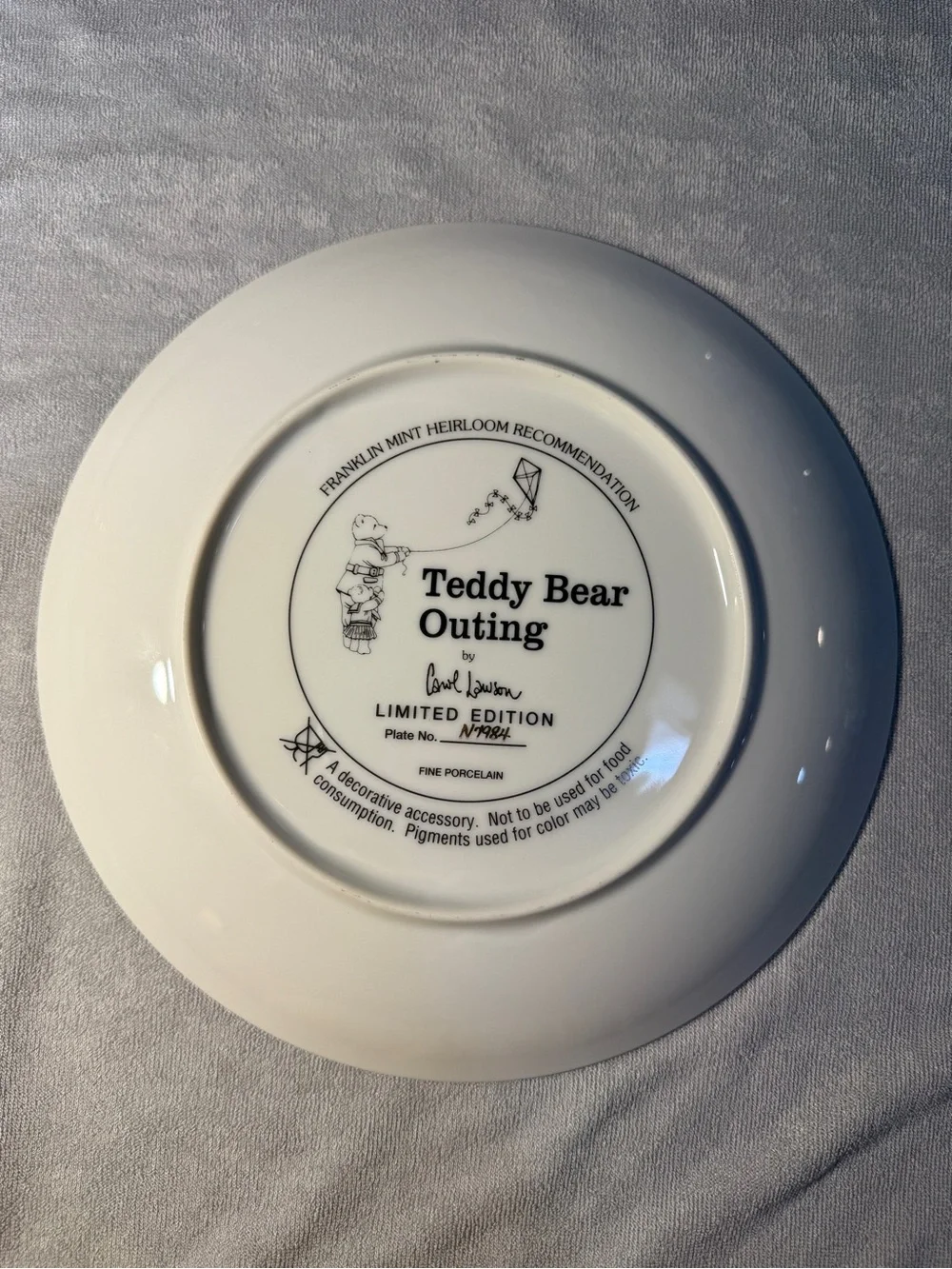 Franklin Mint Limited Edition Porcelain Teddy Bear Outing Collector Plate N7984